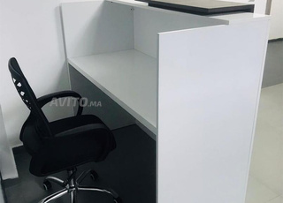 Comptoir d'accueil à toute la ville