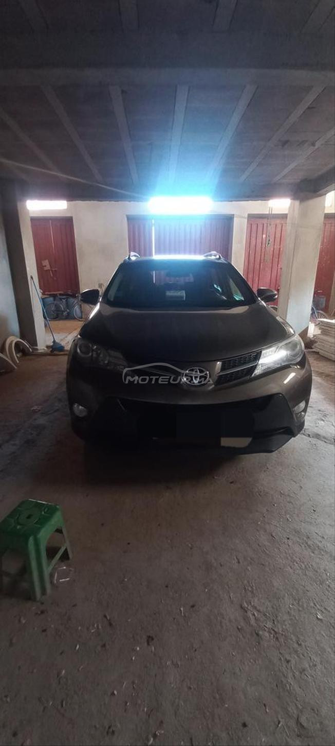  كاميرة خلفية وامامية 2015    موديل   rav4 toyota 