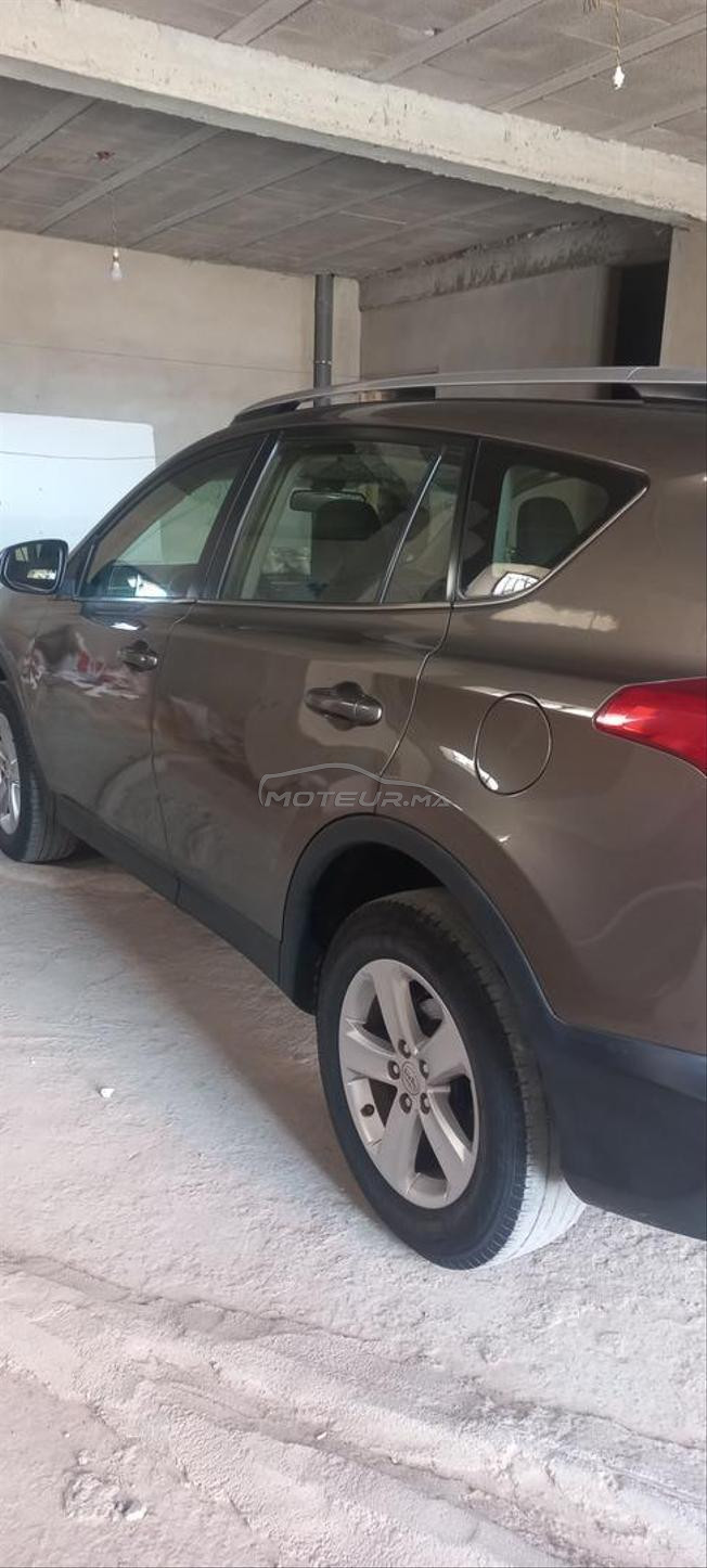  كاميرة خلفية وامامية 2015    موديل   rav4 toyota 