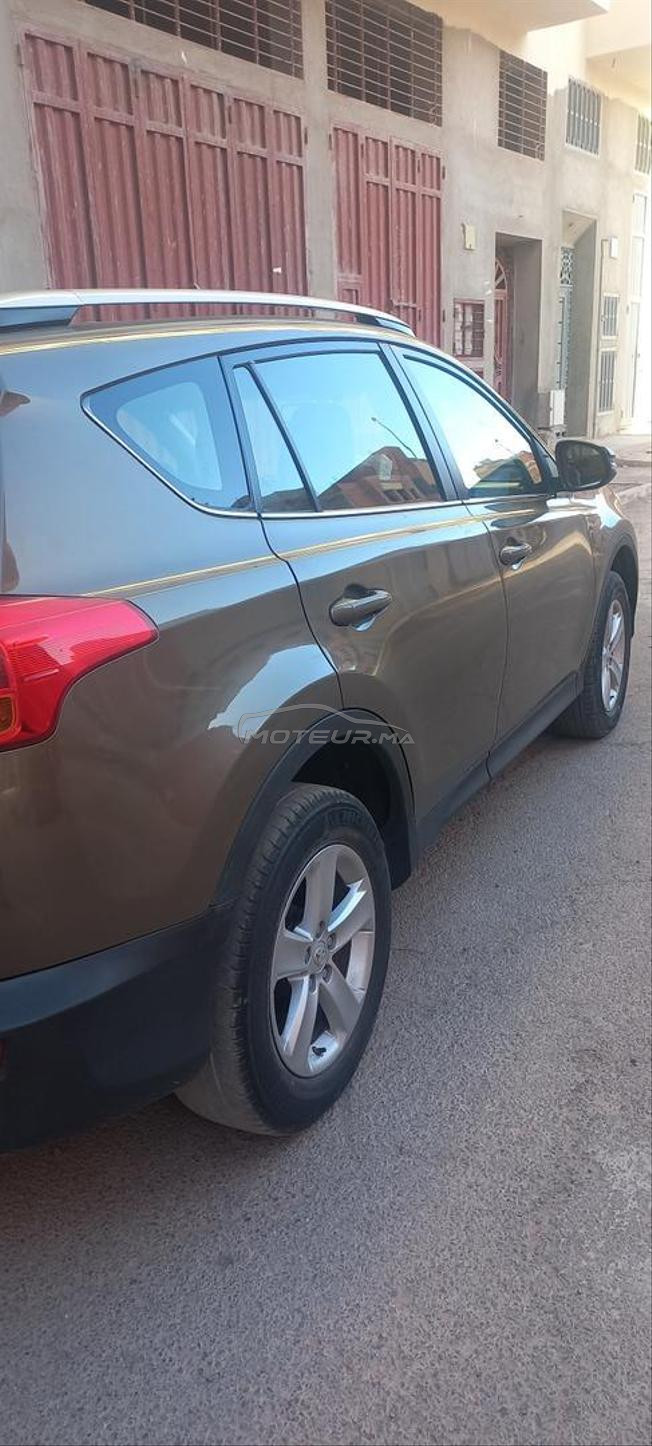  كاميرة خلفية وامامية 2015    موديل   rav4 toyota 