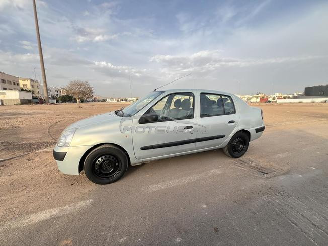 clio 2004 en bon etat sur agadir