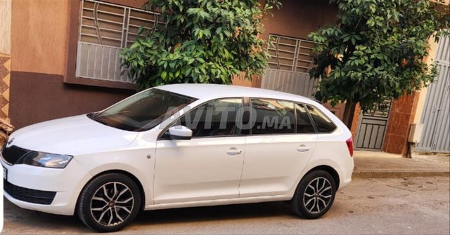 skoda rapid speceback 
