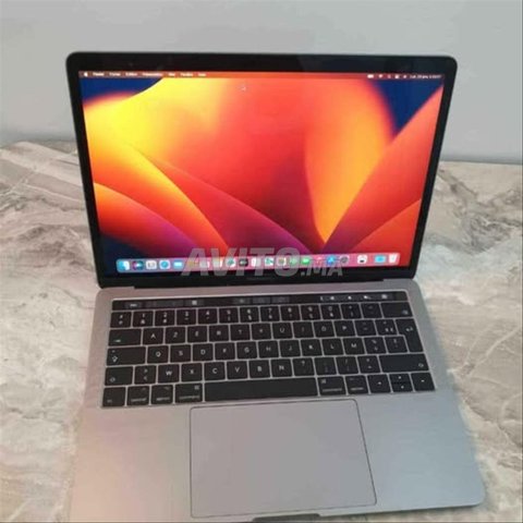 ماك بوك برو M2 2022 16 جيجابايت 256 SSD إصدار MDM