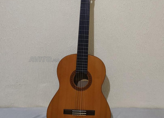 Guitare Yamaha CG 40 A