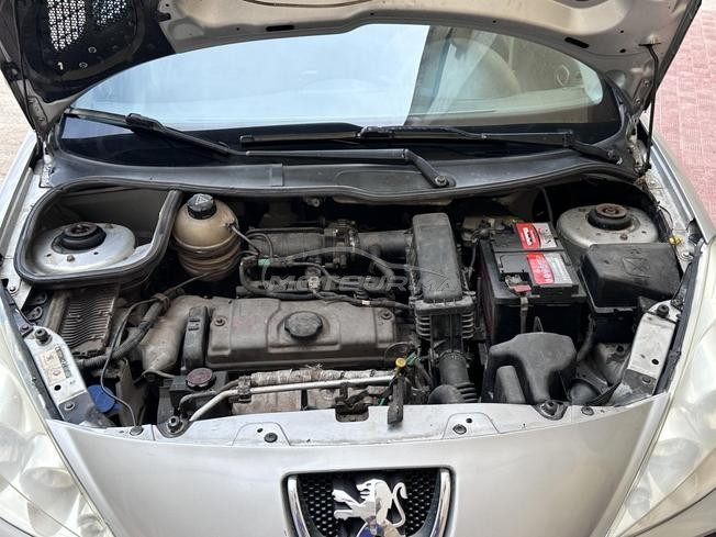 peugeot 206 plus modèle 2011 essence 