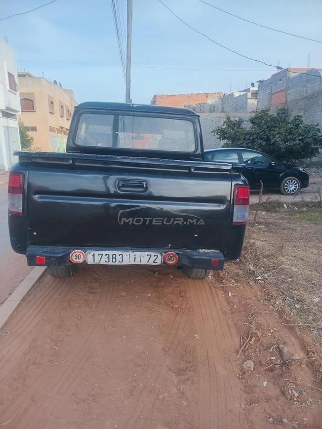 سيارة مهيندرا للبيع