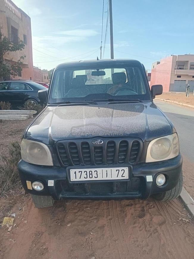 سيارة مهيندرا للبيع