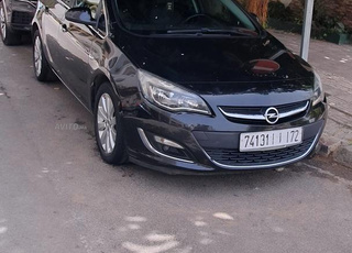 Opel astra pack cosmo en excellente état