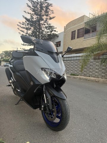 Tmax 560 17000 km
