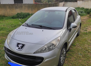 Peugeot 207 essence 2009