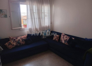 غرفة معيشة للبيع