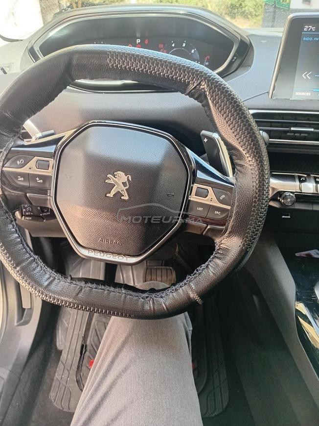 peugeot3008 model2020 comme neuf