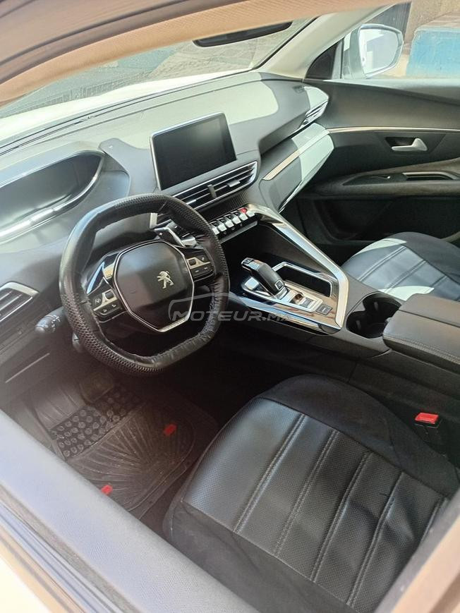 peugeot3008 model2020 comme neuf