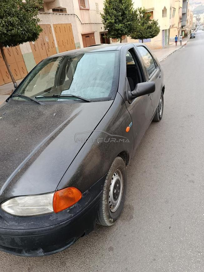 سيارة للبيع