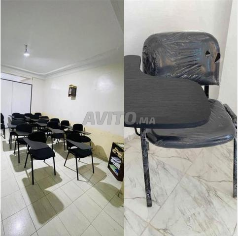 Tables et chaises pour salle de classe