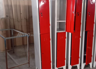 Armoire casier vestiaire métallique 4 portes dispo