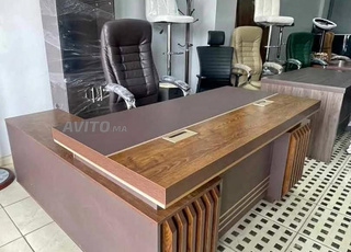 Bureaux importés à des prix incroyables