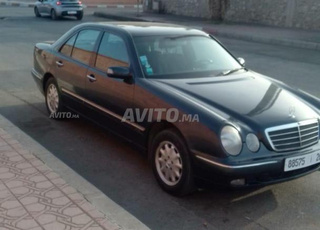 Mercedes-Benz Classe E Diesel Manuelle 2003