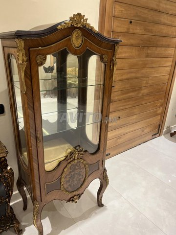 Vitrine style Louis XV en bois