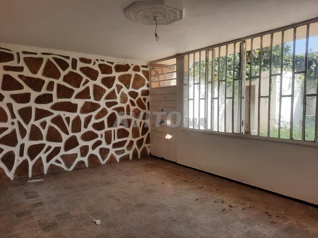 فيلا للبيع في وسط الرباط