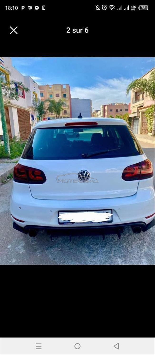 a vendre belle voiture baqya nqiya