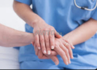 Infirmière pour votre service et votre confort