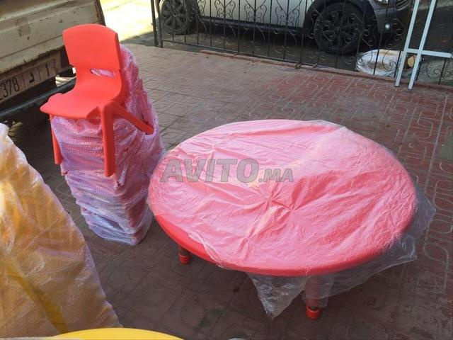 Mobilier scolaire pour la crèche en stock - 2