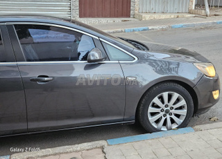Opel Astra Diesel Manuelle 2012 à Casablanca