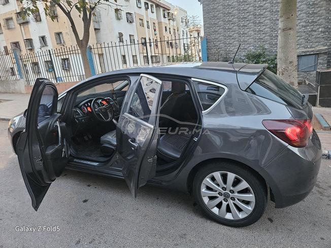 Opel Astra Diesel Manuelle 2012 à Casablanca