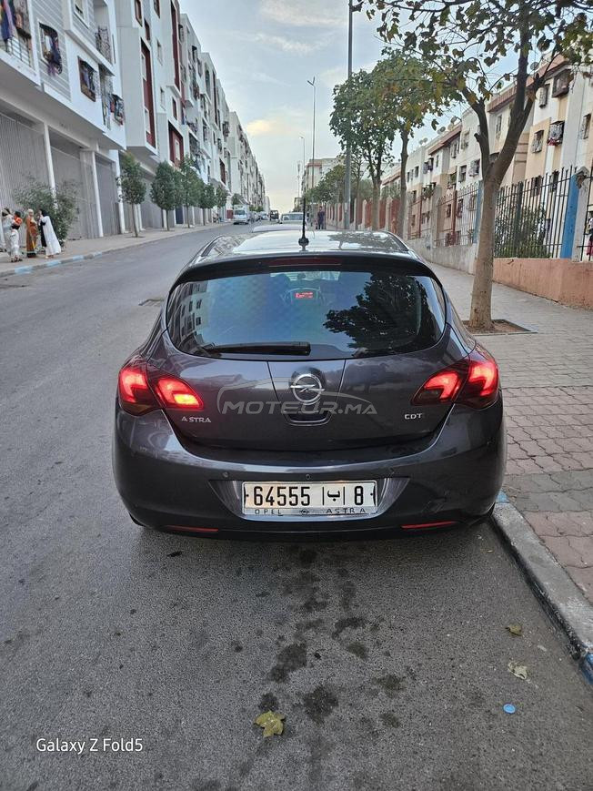 Opel Astra Diesel Manuelle 2012 à Casablanca