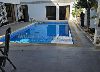 VILLA AVEC PISCINE À LOUER À OASIS