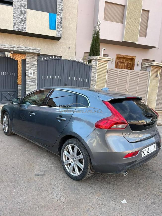 Volvo V40 Diesel Automatique 2019 à Marrakech