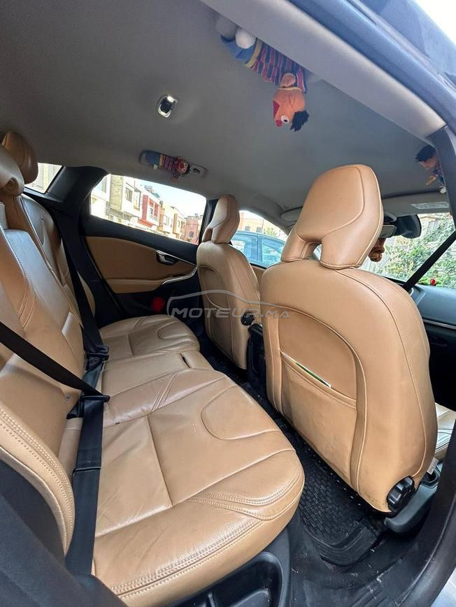 Volvo V40 Diesel Automatique 2019 à Marrakech
