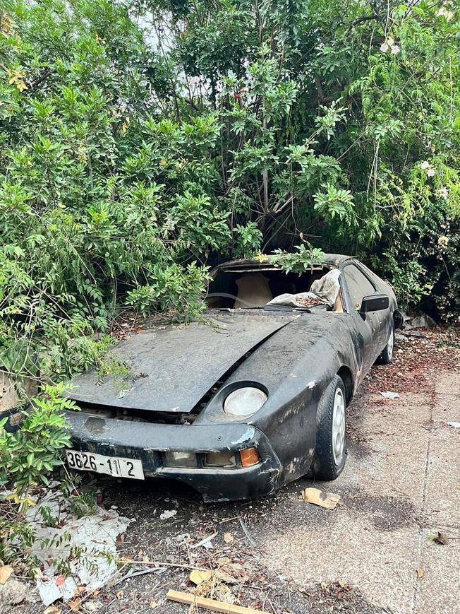 Porsche 928 Essence Manuelle 1980 à Casablanca