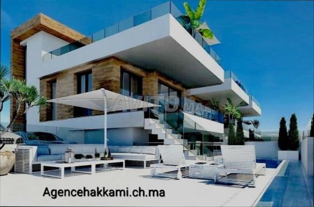 فيلا بمساحة 680 متر مربع للبيع في كينترا بير رامي