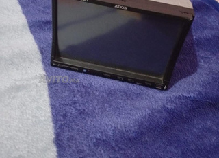 شاشة تعمل باللمس