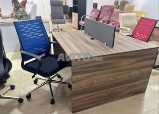 Bureau open space avec rangements