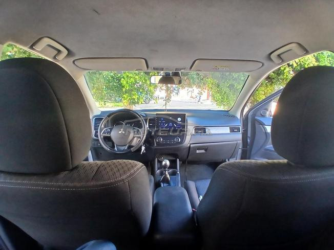 Mitsubishi 2015 – 145.000 km – 120.000 MAD 