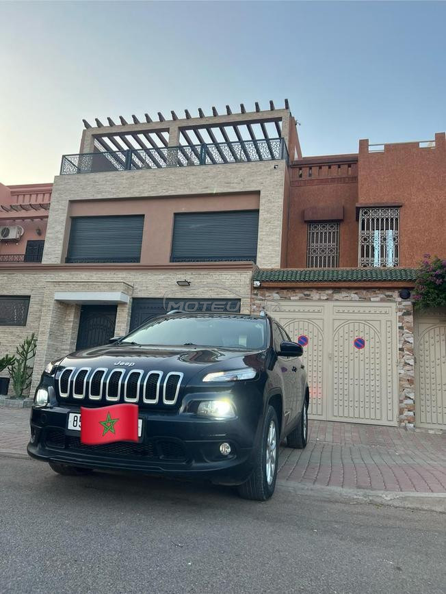 jeep Cherokee en excellent état 