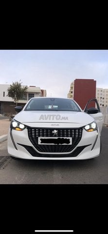 Peugeot 208 Diesel Manuelle 2023 à Agadir