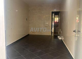 À VENDRE – LOCAL COMMERCIAL EN ZONE CENTRIQUE