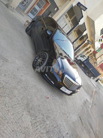 Mercedes Benz E200