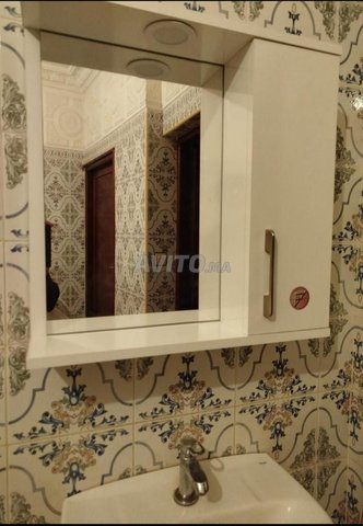 Miroir salle de bain avec rangement et spot