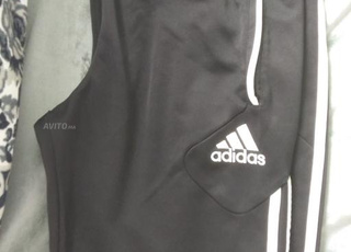 2 chaussures Adidas Original pour homme d'Amérique