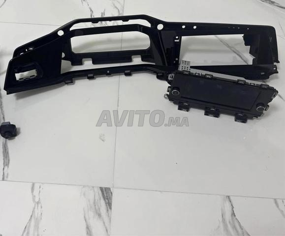 Ecran golf 8 / multimedia golf 8 / poste golf 8