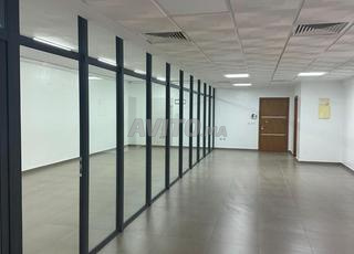 مكتب للإيجار في شارع المقاومة أكادير