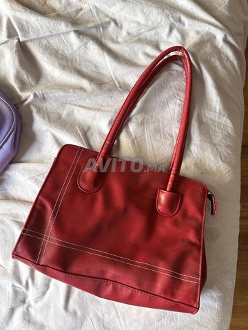 حقيبة جلدية في حالة جيدة