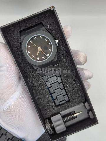 Montre-bracelet à chiffres arabes, bracelet en acier inoxydable noir mat - 2