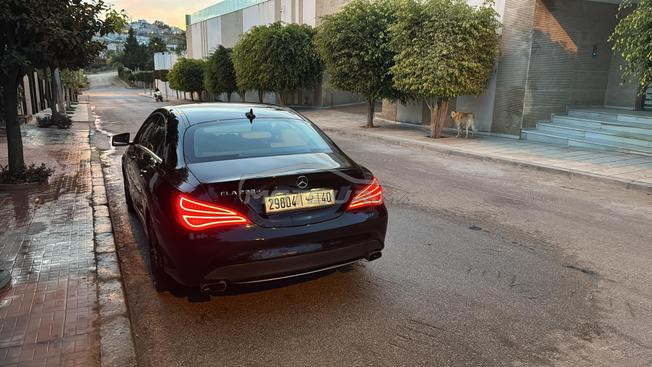 Mercedes-Benz 220 Diesel Automatique 2015 à Tanger