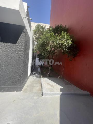 Étage villa de 280m² à louer 3 pièces ville haute - 2